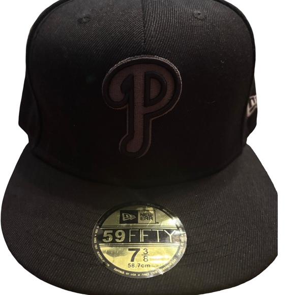 Philadelphia Phillies hat 7 3/8 - Picture 1 of 6